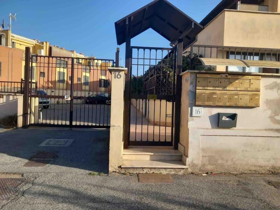 Apartamento Domus Acquedotto Roma Exterior foto
